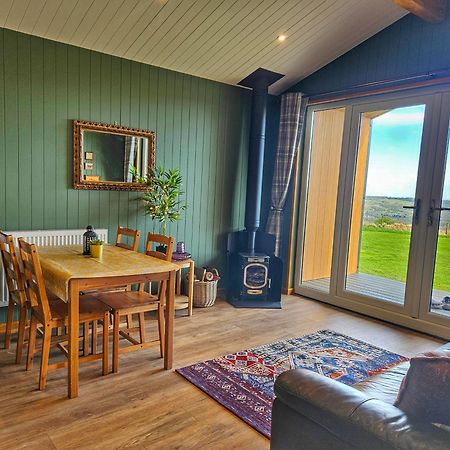 Under The Oak Glamping Hotel Caerphilly Exterior photo